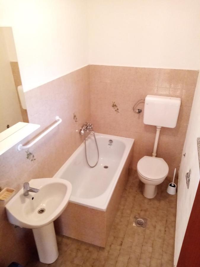 Apartments Bozito Nin Luaran gambar
