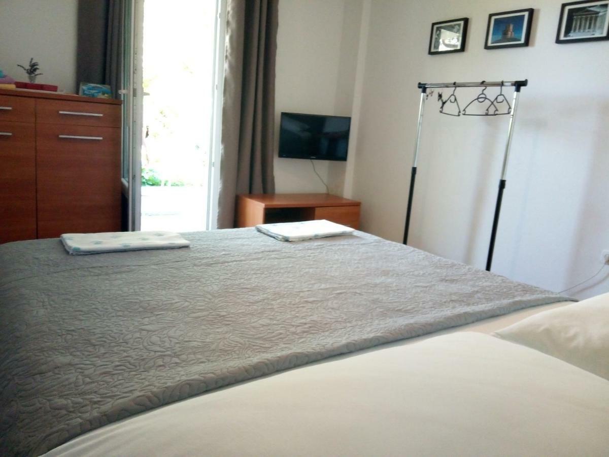 Apartments Bozito Nin Luaran gambar
